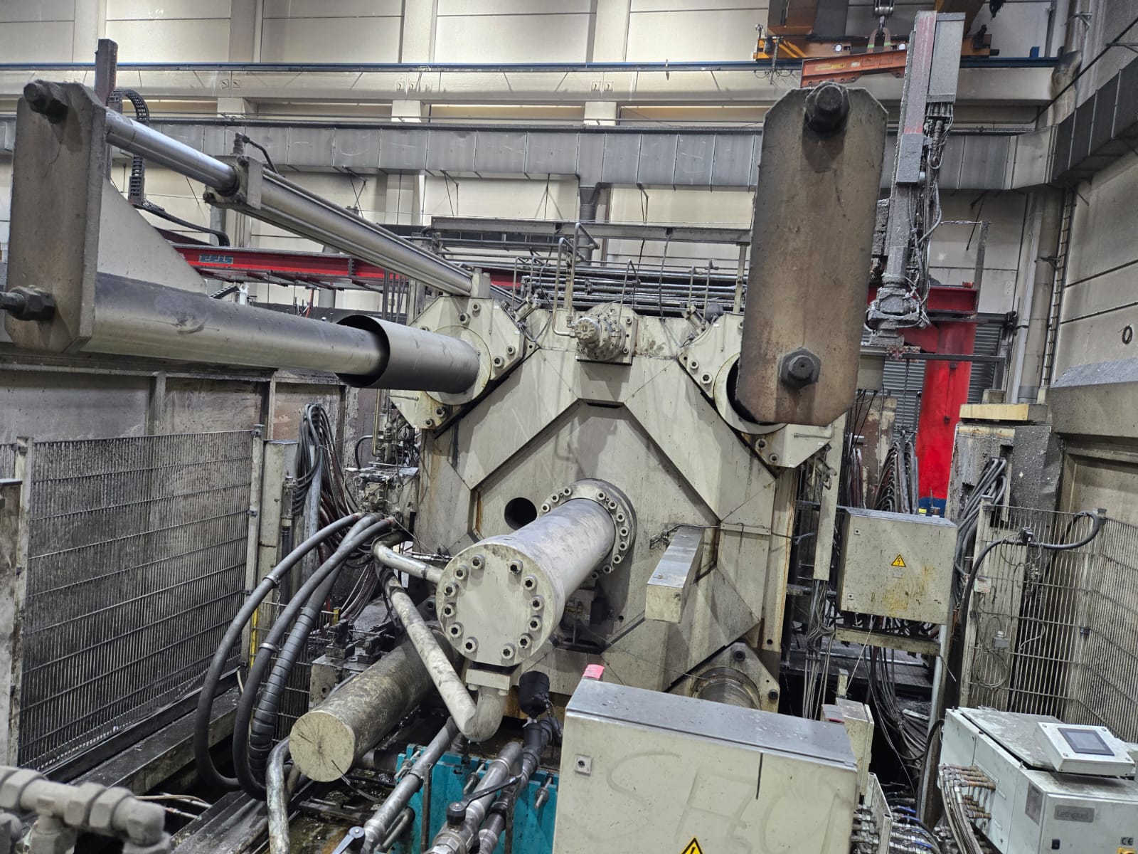 Müller Weingarten GDK 2800 / 185 - OC máquina de fundición a presión de cámara fría KK1676, usada Müller Weingarten GDK 2800 / 185 - OC máquina de fundición a presión de cámara fría KK1676, usada