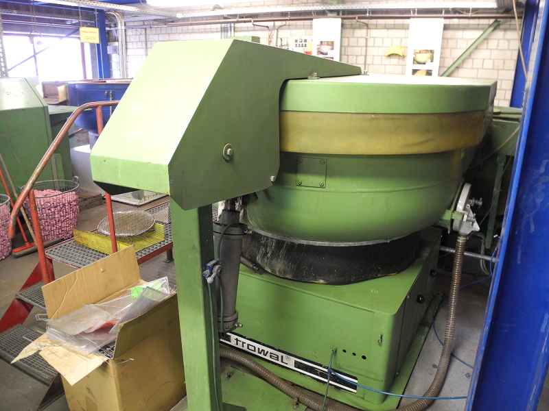 56ff96b65f58a948df67feb5b3f5c589 Sistema vibrador circular Walther Trowal CA600, usado