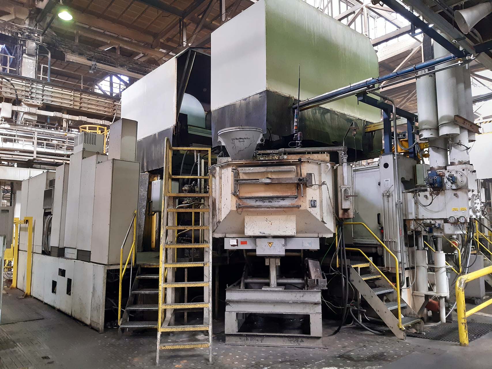 Frech GDK 1600-130 OC máquina de fundición a presión de cámara fría KK1637, usada Frech GDK 1600-130 OC máquina de fundición a presión de cámara fría KK1637, usada