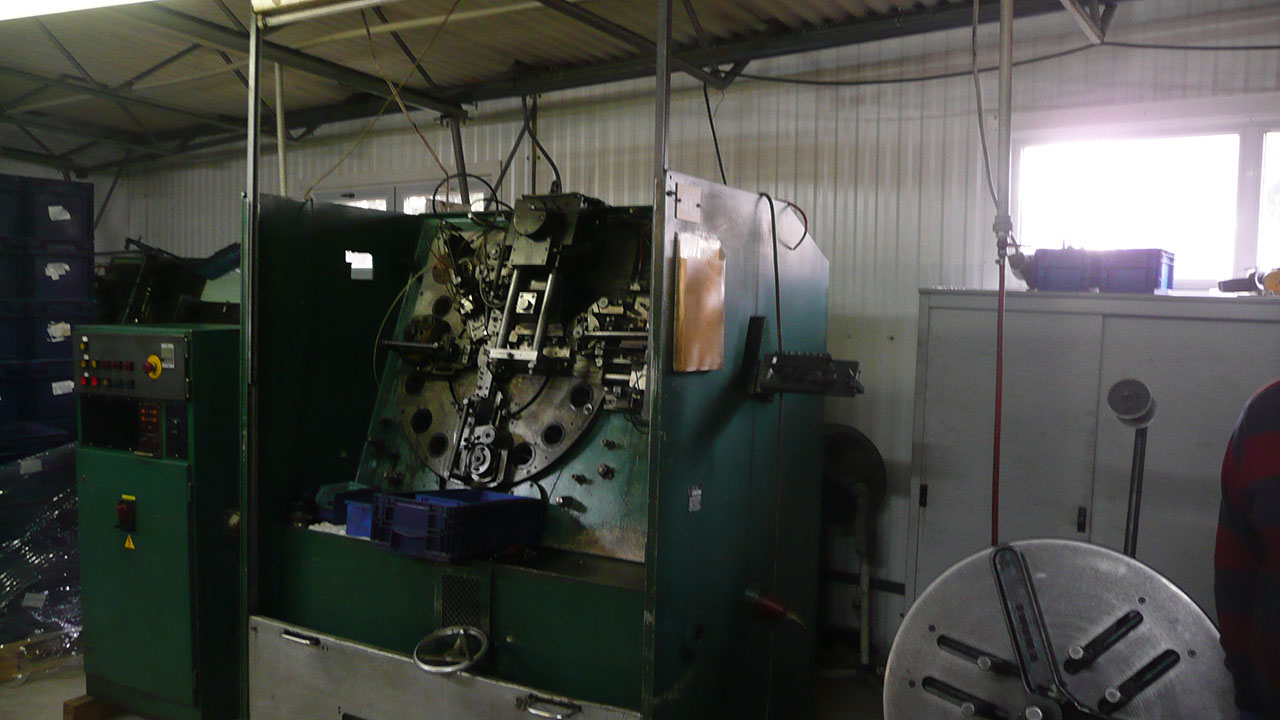 Bihler-RM-30-stamping-and-forming-machine-PR2477-p1 Máquina de estampación y conformación Bihler RM 35 PR2477, usada