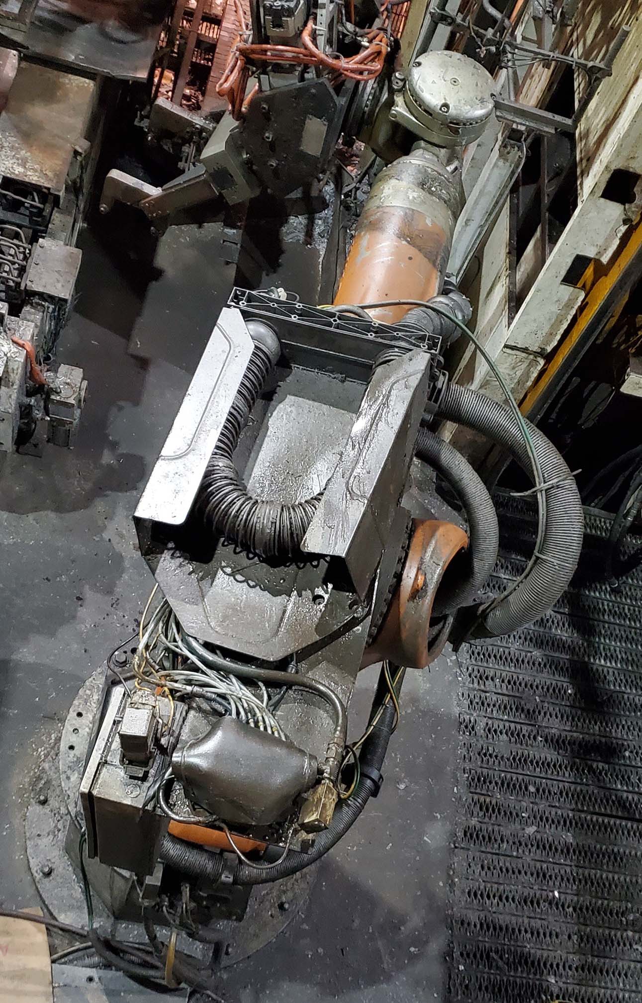Máquina de fundición a presión de cámara fría Italpresse IP 3000 SC KK1687, usada Máquina de fundición a presión de cámara fría Italpresse IP 3000 SC KK1687, usada