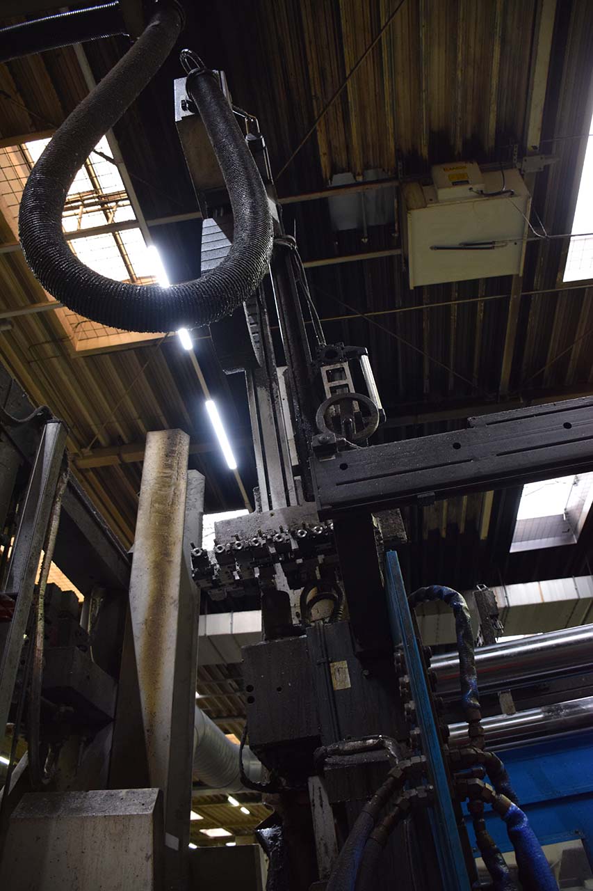 Pulverizador lineal de 1 eje FS1813 de Böhmer, usado