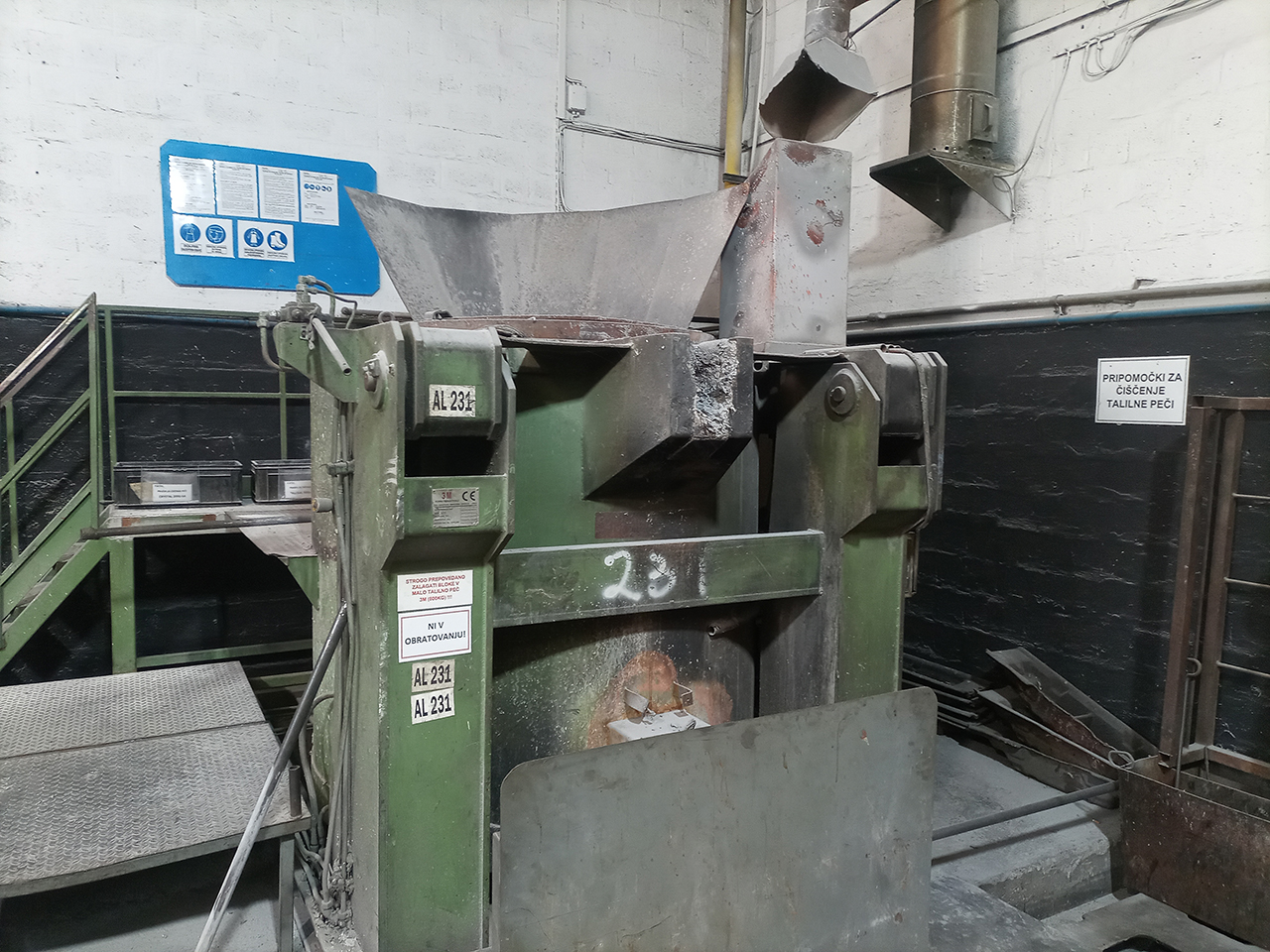 Horno de crisol basculante Balzer TGK 600 O1751, usado