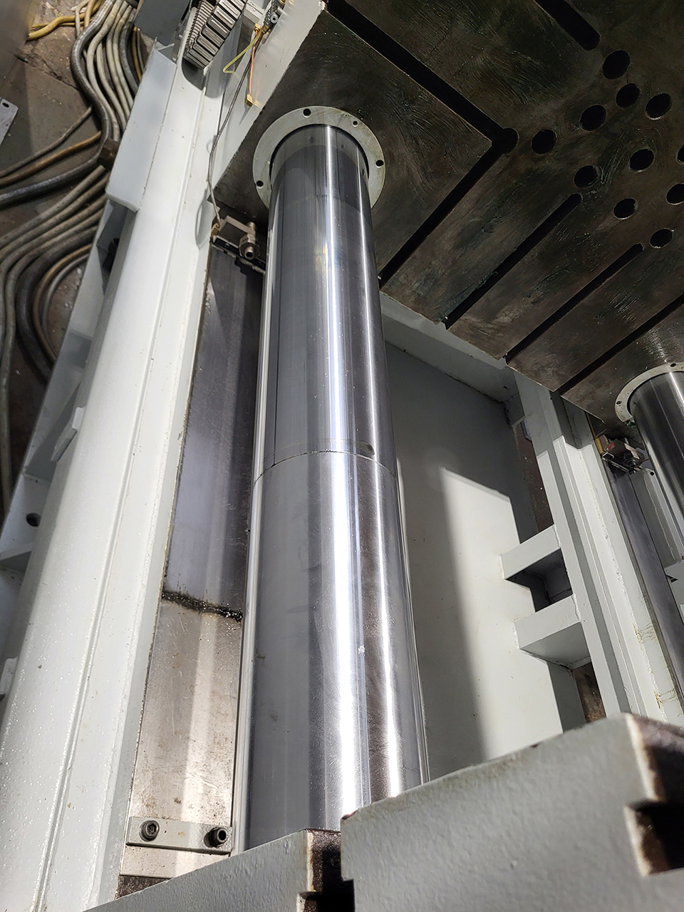 CDCM 800 SQ máquina de fundición a presión de cámara fría KK1638, usada CDCM 800 SQ máquina de fundición a presión de cámara fría KK1638, usada