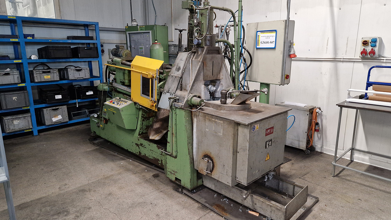 Máquina de fundición a presión de cámara caliente Frech DAW 40 WK1432, usada Máquina de fundición a presión de cámara caliente Frech DAW 40 WK1432, usada