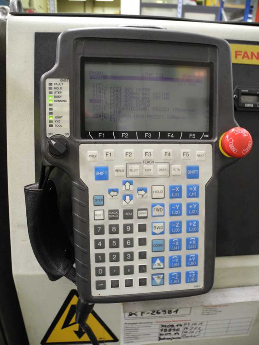 Robot de fundición FANUC S-420 i F, usado HR1815