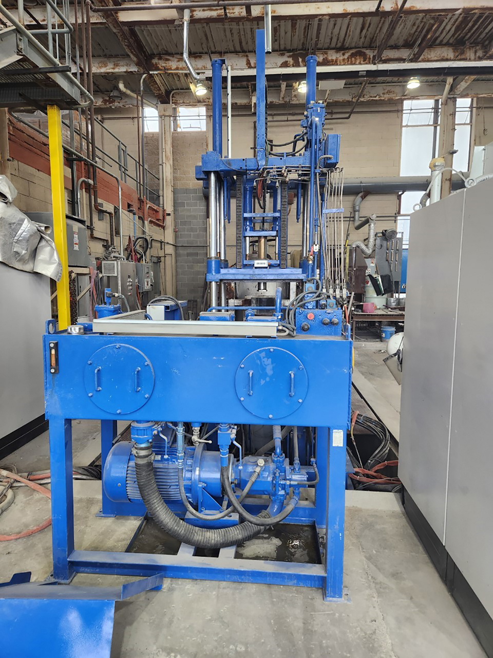 Máquina de fundición a baja presión Kurtz AL 10-7 TC ND1344, usada Máquina de fundición a baja presión Kurtz AL 10-7 TC ND1344, usada