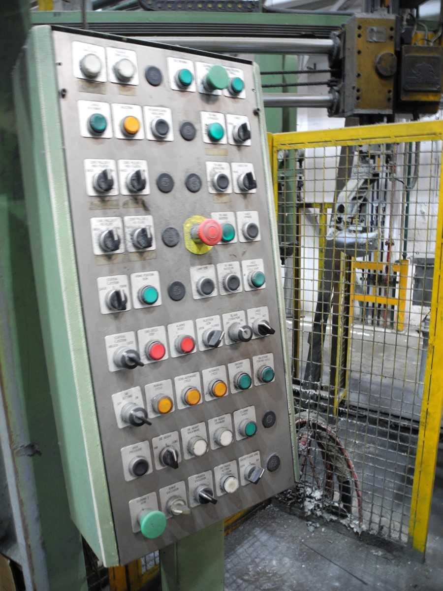 KK1381_IDRA_OL_900_PRP_bild-10 Máquina de fundición a presión de cámara fría IDRA OL 900 PRP, usada KK1381