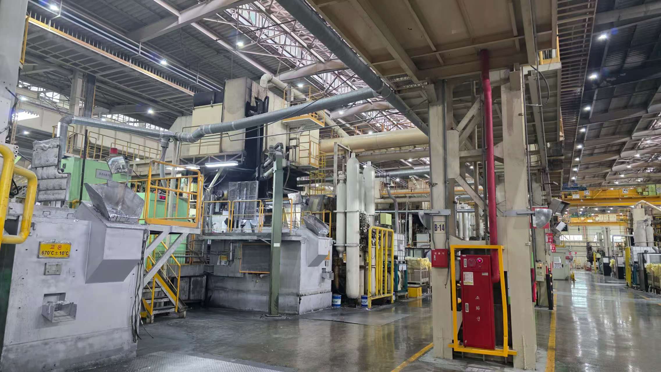 Máquina de fundición a presión de cámara fría Italpresse IP 2500 SC KK1679, usada Máquina de fundición a presión de cámara fría Italpresse IP 2500 SC KK1679, usada