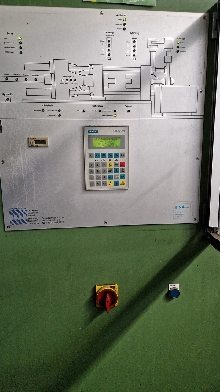 Máquina de fundición a presión de cámara caliente Frech DAW 40 WK1432, usada Máquina de fundición a presión de cámara caliente Frech DAW 40 WK1432, usada
