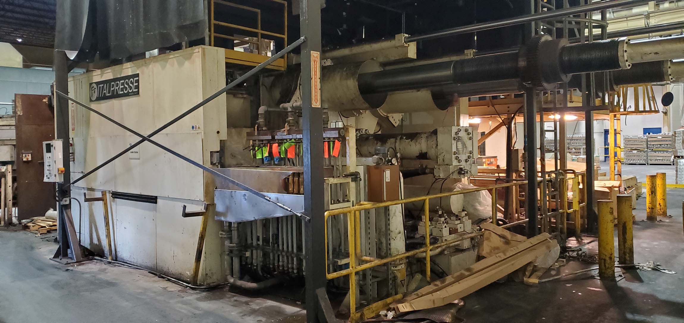 Máquina de fundición a presión de cámara fría Italpresse IP 3000 SC KK1687, usada