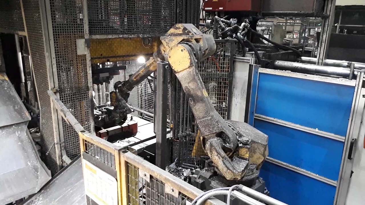 FANUC M-710iC/50, E-33082 robot de fundición HR1834, usado