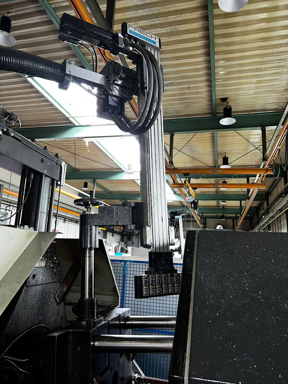 Frech W80 Zn máquina de fundición a presión de cámara caliente WK1465, usado Frech W80 Zn máquina de fundición a presión de cámara caliente WK1465, usado