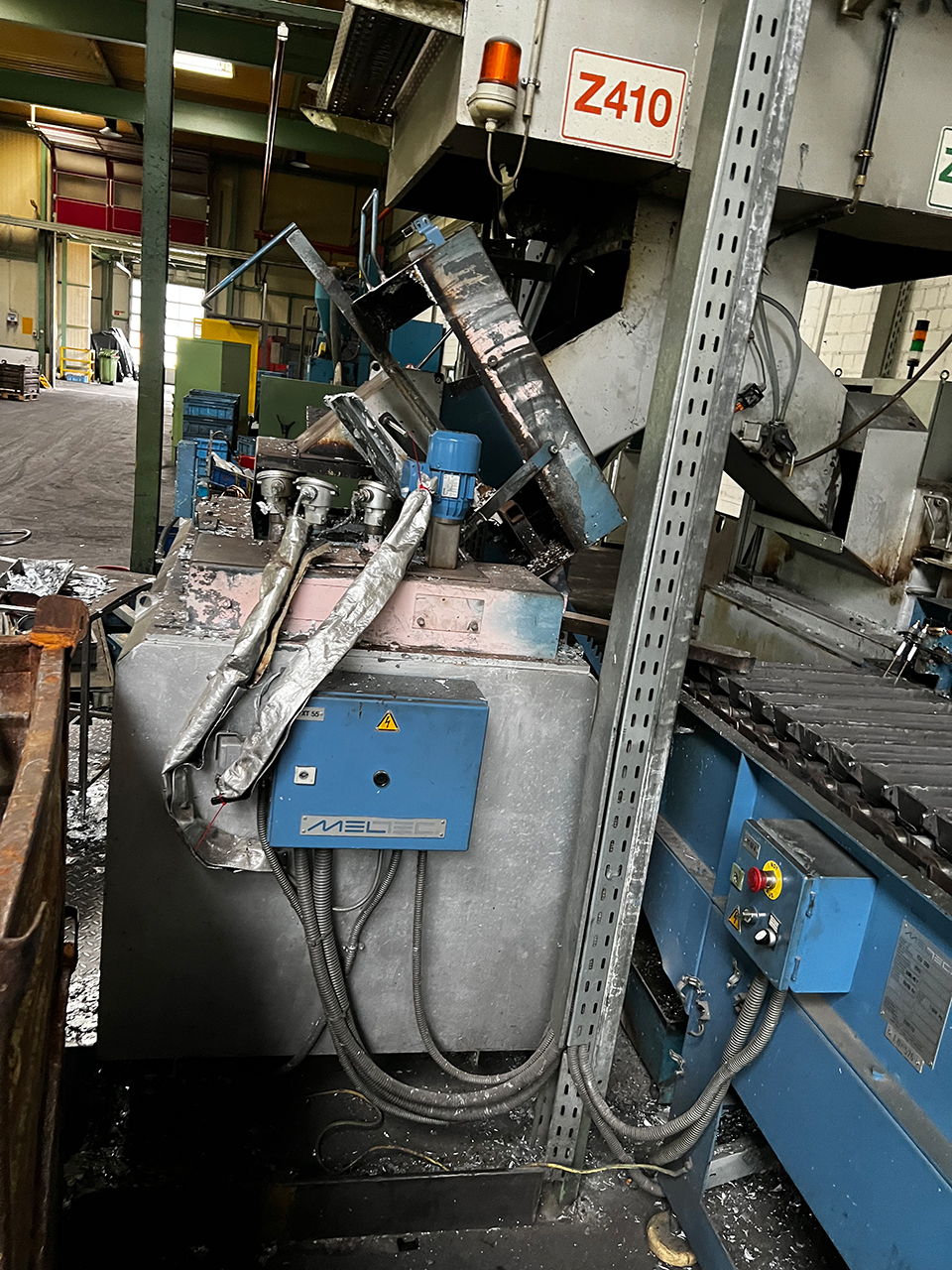 Meltec ZRF 700 E horno de refundición de zinc O1830, usado Meltec ZRF 700 E horno de refundición de zinc O1830, usado
